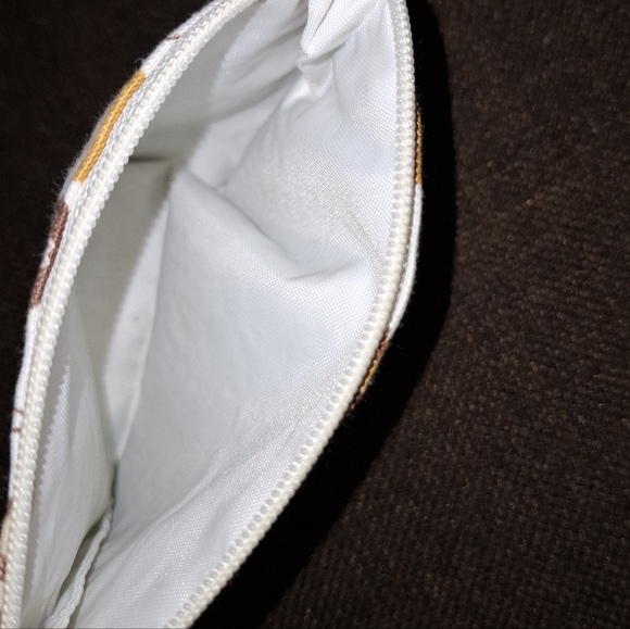 Cute Cat Pouch - Picture 3 of 3